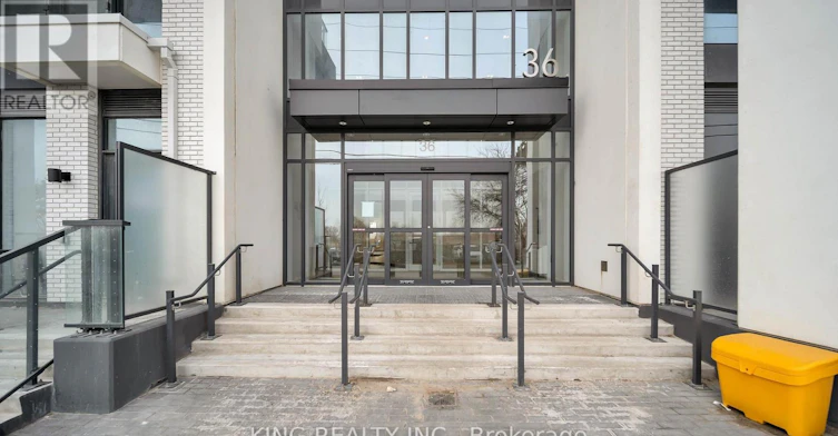 515-36 Zorra Street, Toronto, ON, M8Z 0G5 - 3