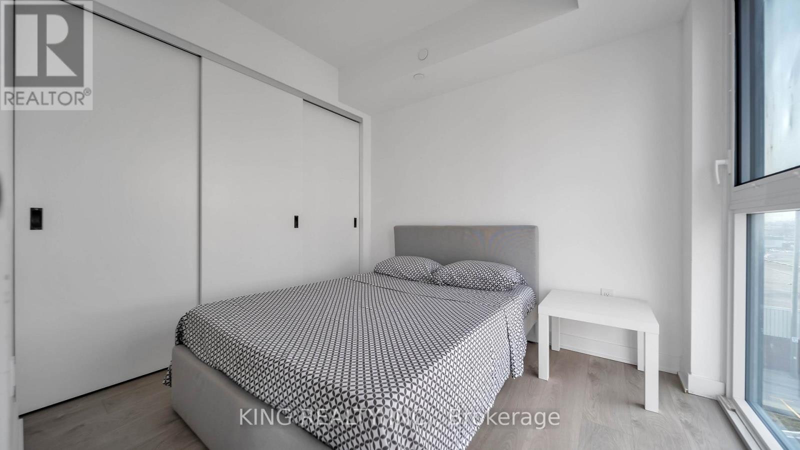515-36 Zorra Street, Toronto, ON, M8Z 0G5 - 23