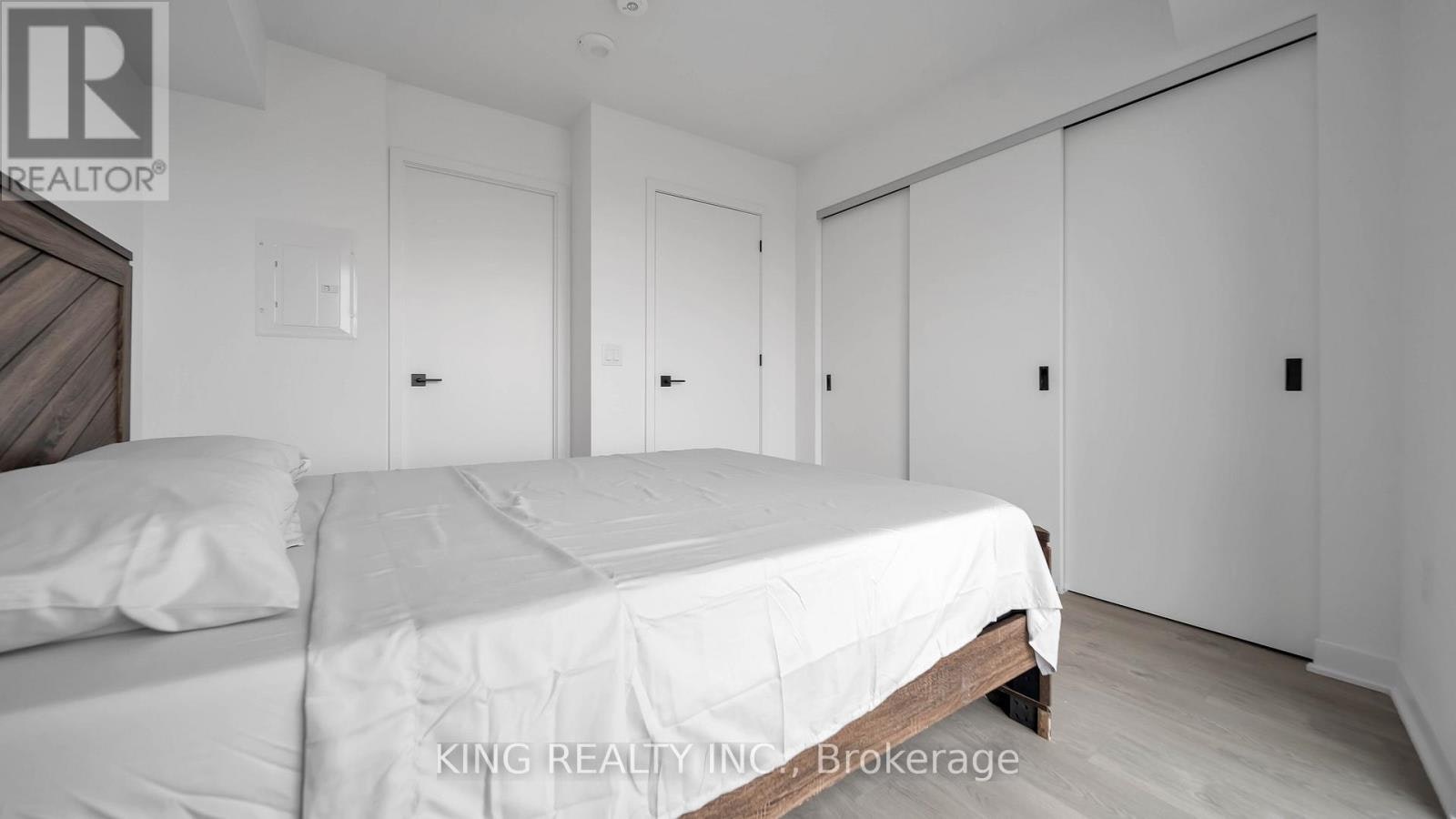 515-36 Zorra Street, Toronto, ON, M8Z 0G5 - 18