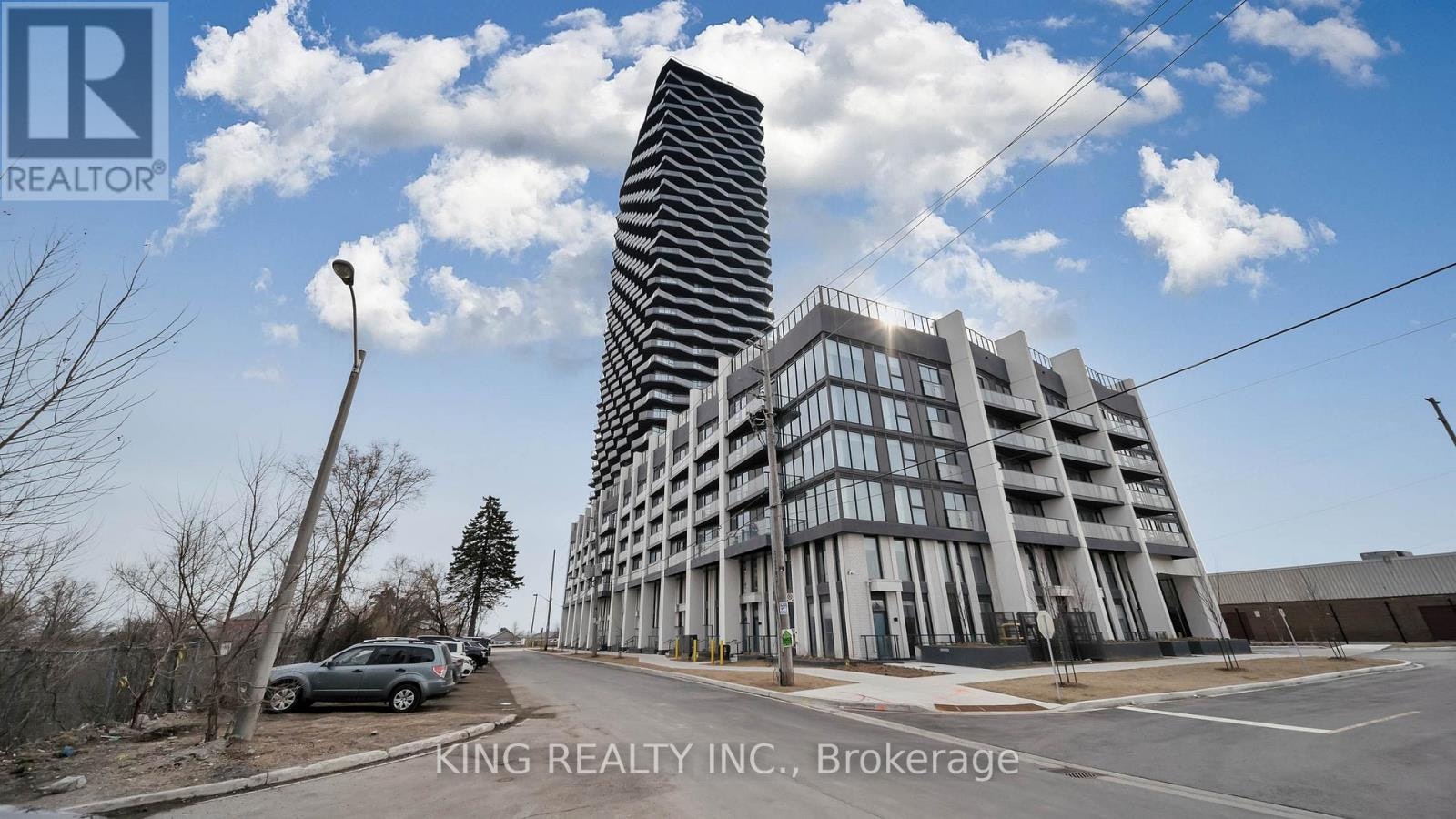 515-36 Zorra Street, Toronto, ON, M8Z 0G5 - 2