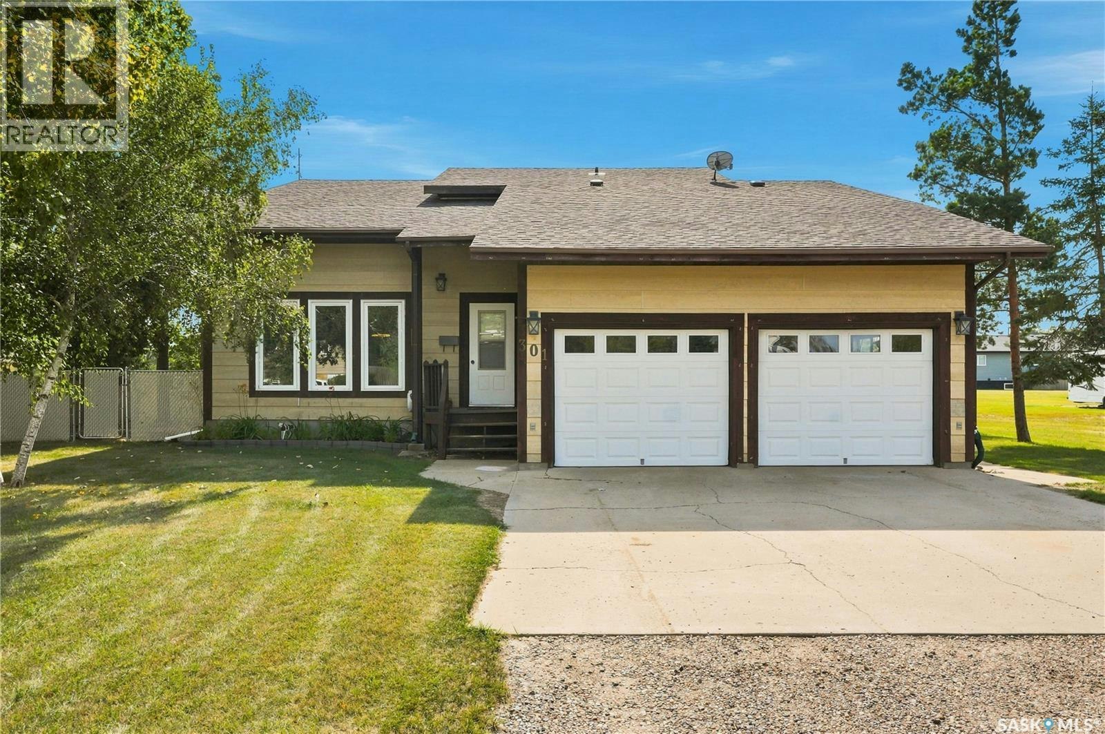 301 2nd Avenue, Hanley, SK, S0G 2E0