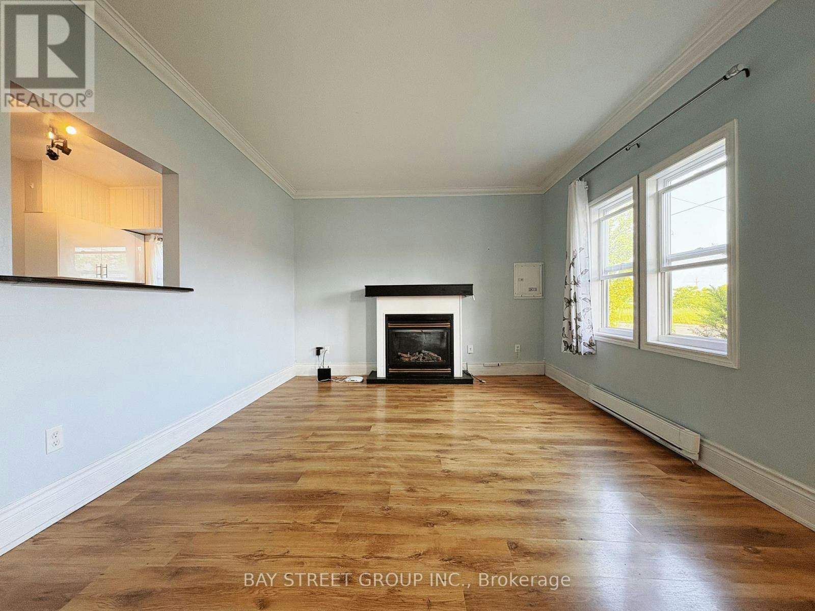 FRONT-70 Courtwright Street, Fort Erie, ON, L2A 2R7 - 2