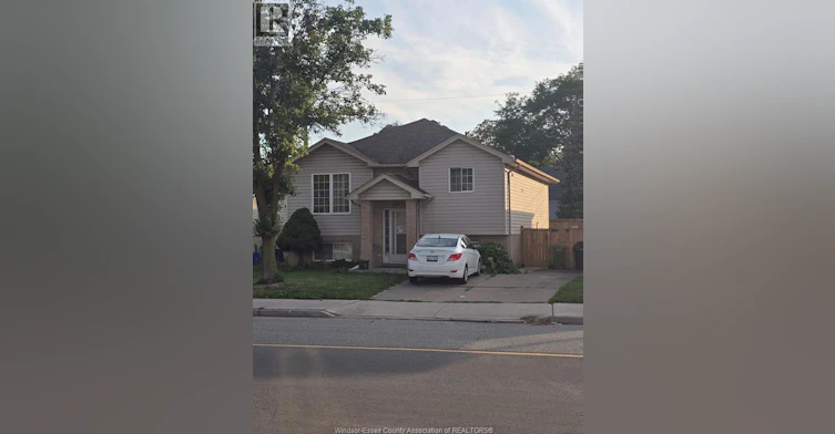 LOWER-1849 Drouillard, Windsor, ON, N8W 3X4