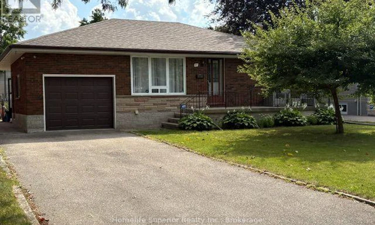 41 Whiltshire Drive N