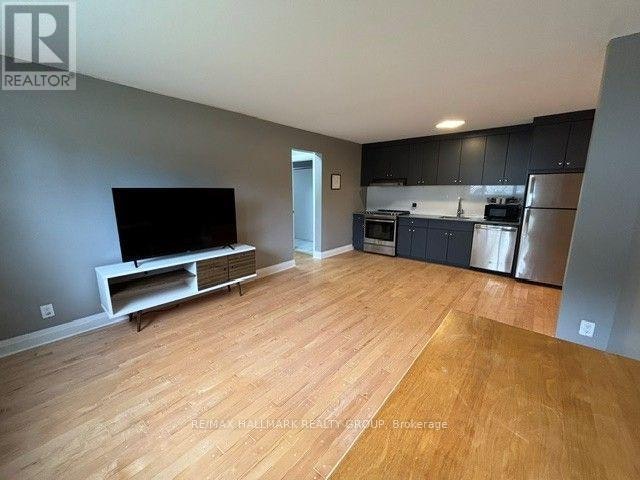 1-245 Des Peres Blancs Avenue, Ottawa, ON, K1L 7L8 - 5