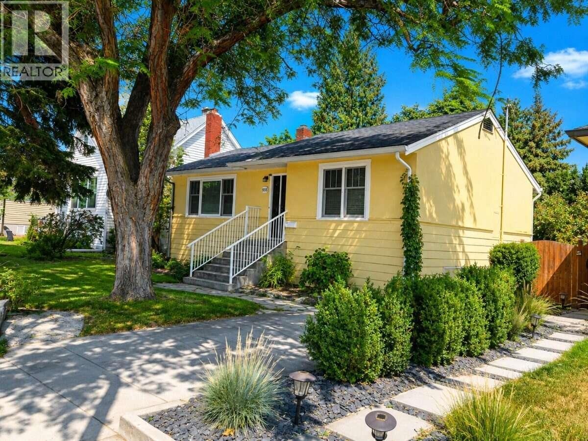 1935 Carruthers Street, Kelowna, BC, V1Y 3B7