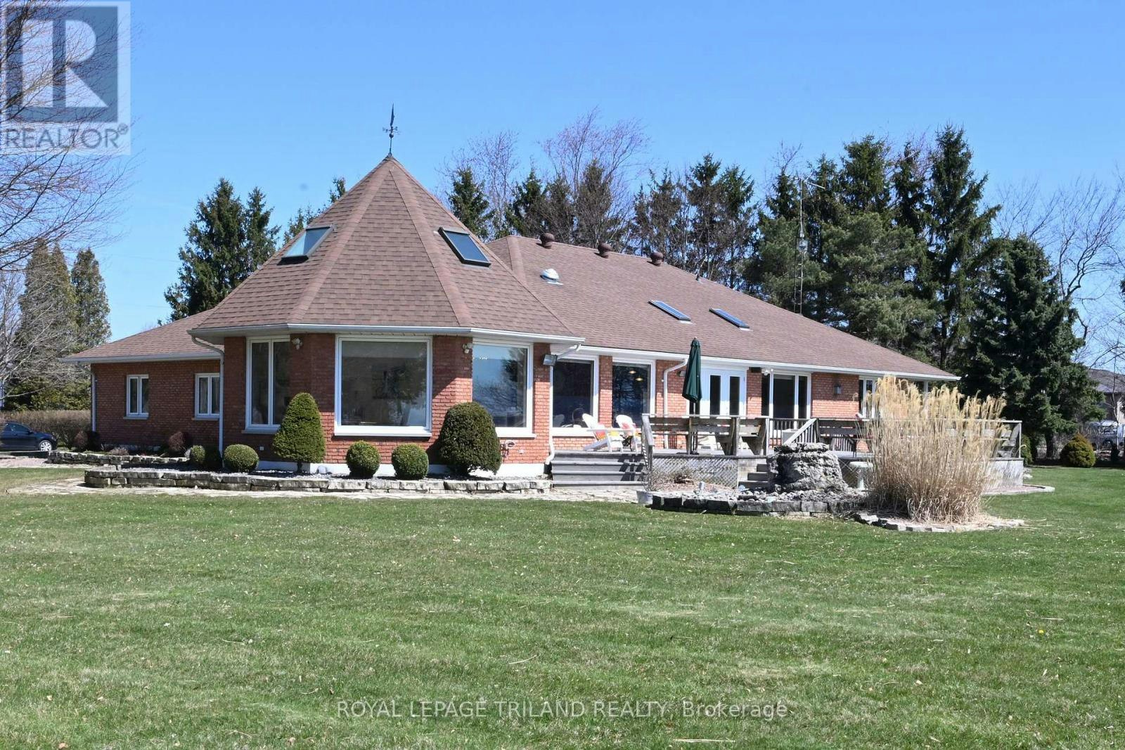 7154 Talbot Trail, Chatham-Kent, ON, N0P 1A0