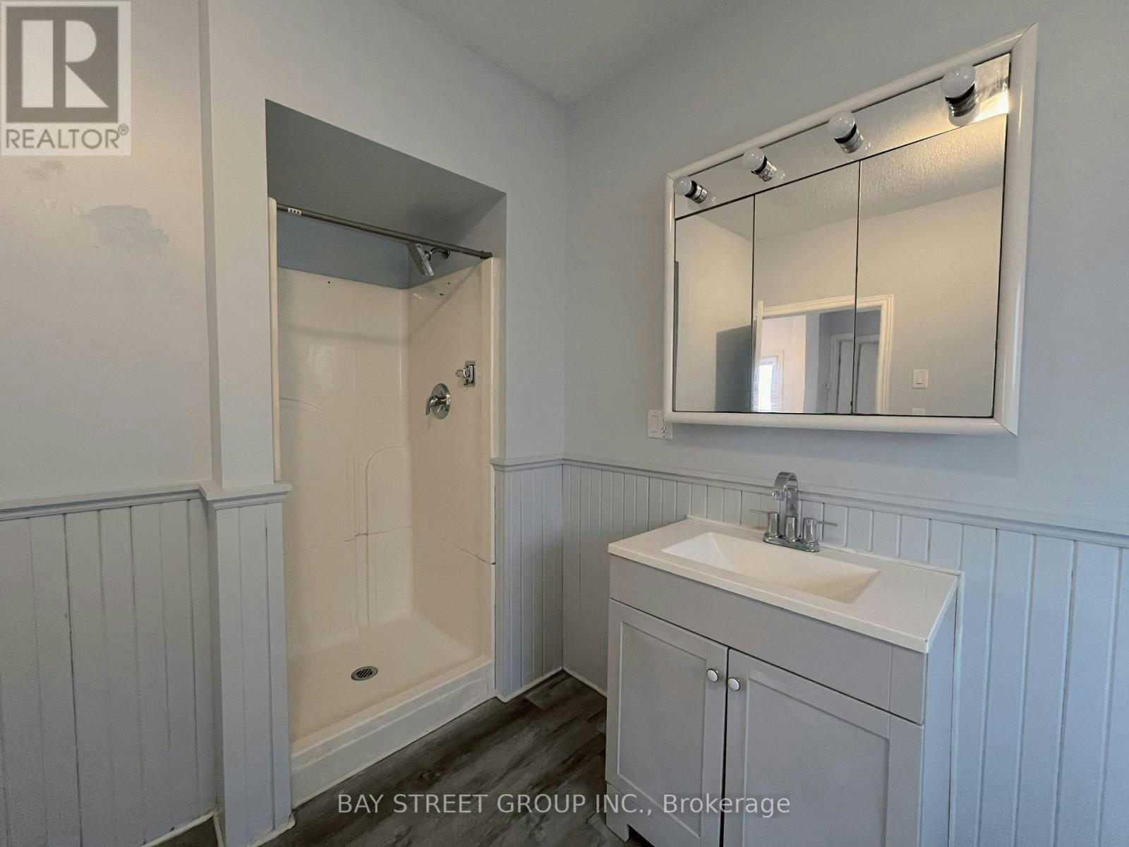 BACK-70 Courtwright Street, Fort Erie, ON, L2A 2R7 - 6