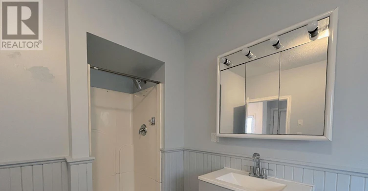 BACK-70 Courtwright Street, Fort Erie, ON, L2A 2R7 - 6