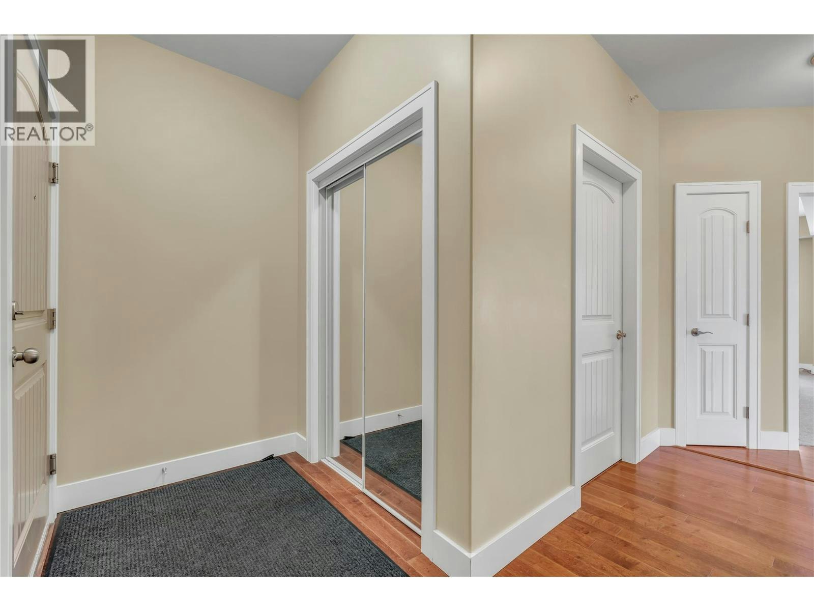 401-240 Wade Avenue - 3