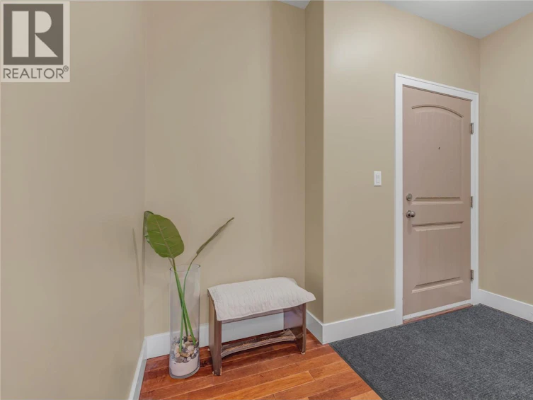 401-240 Wade Avenue, Penticton, BC, V2A 1T8 - 4