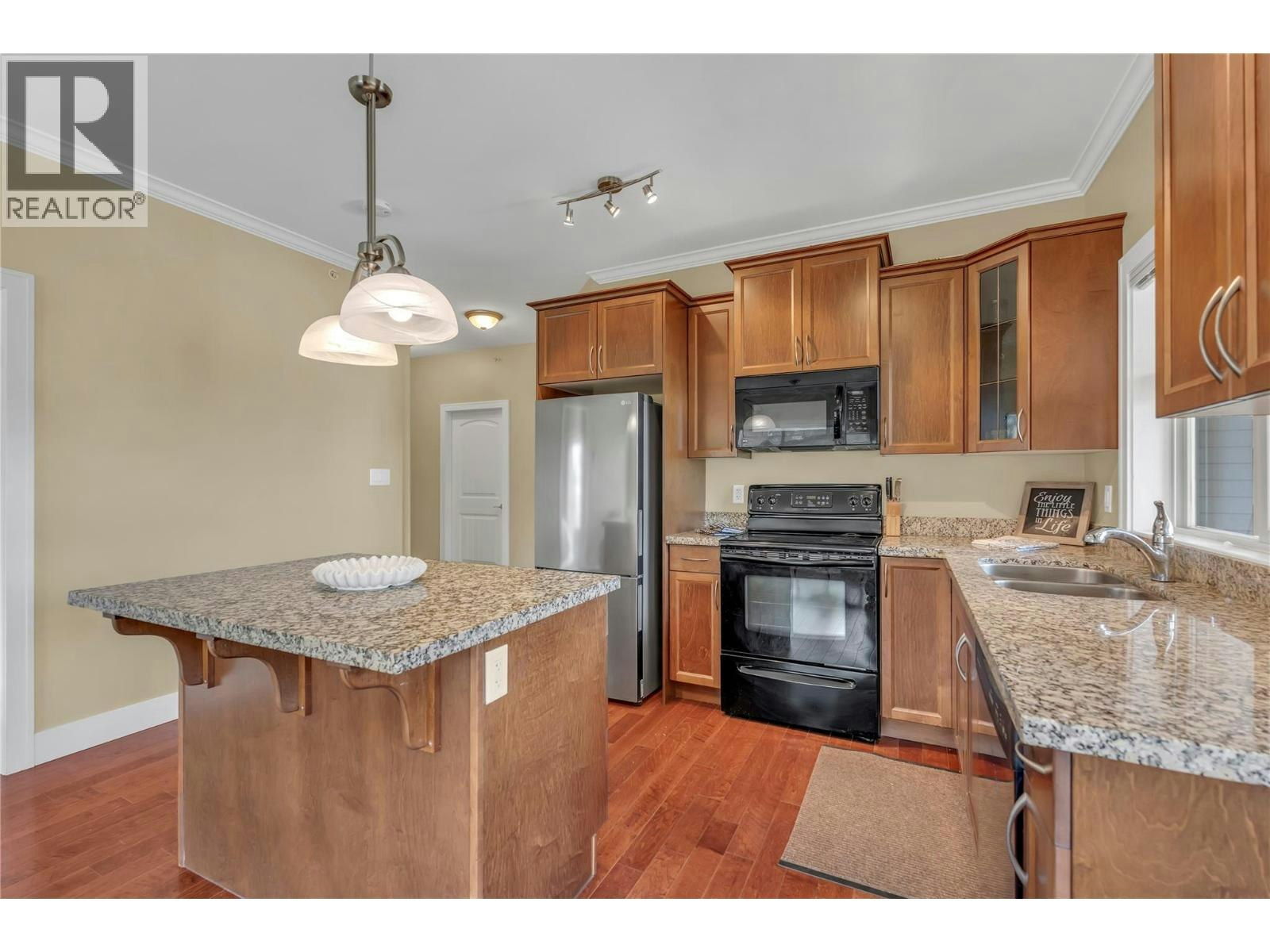 401-240 Wade Avenue, Penticton, BC, V2A 1T8 - 12