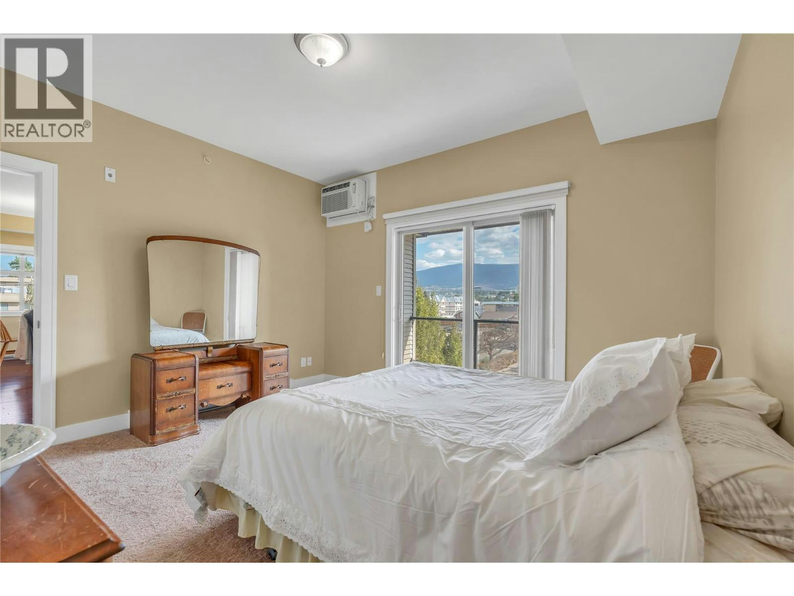 401-240 Wade Avenue, Penticton, BC, V2A 1T8 - 22