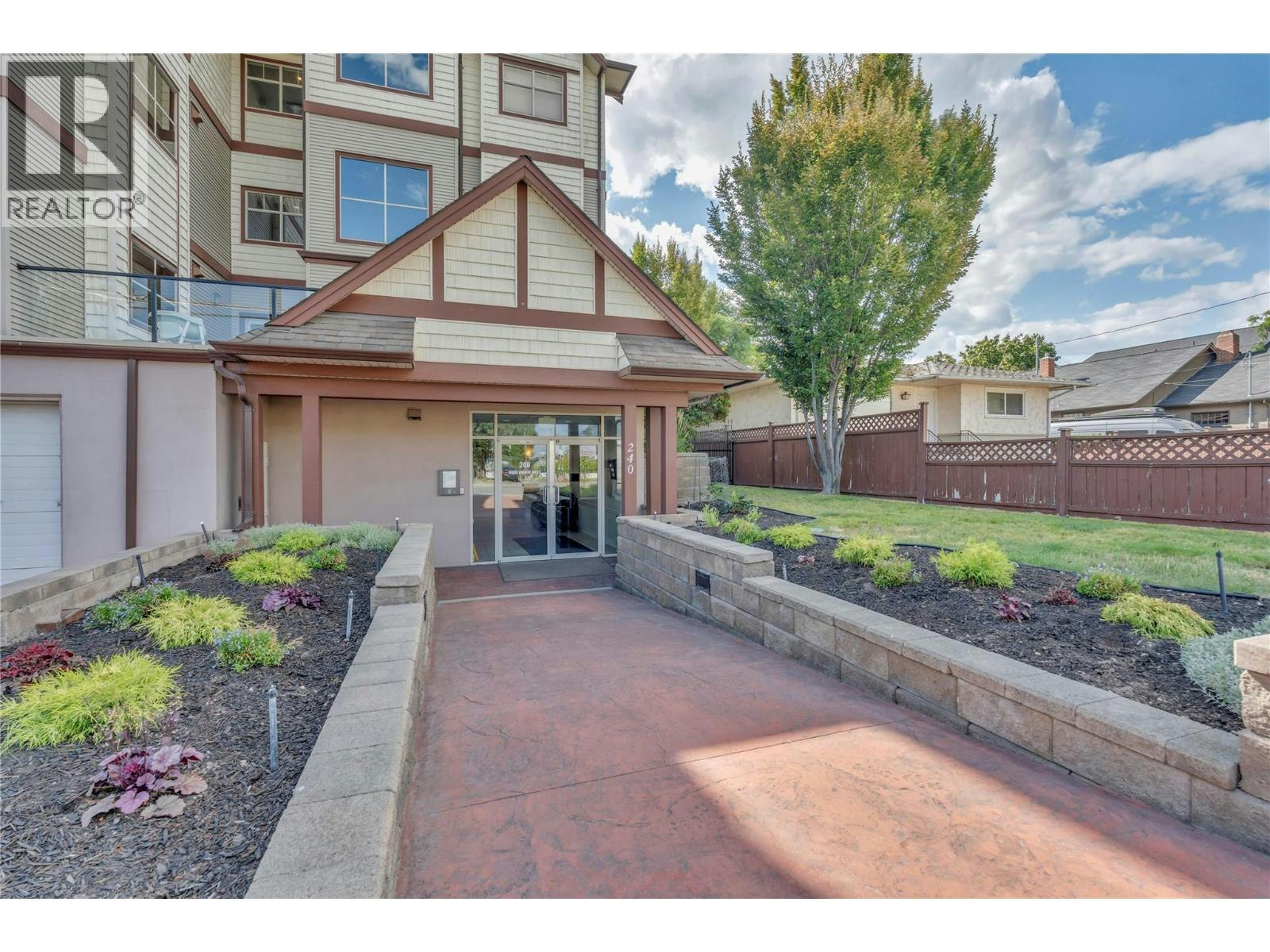 401-240 Wade Avenue, Penticton, BC, V2A 1T8 - 34