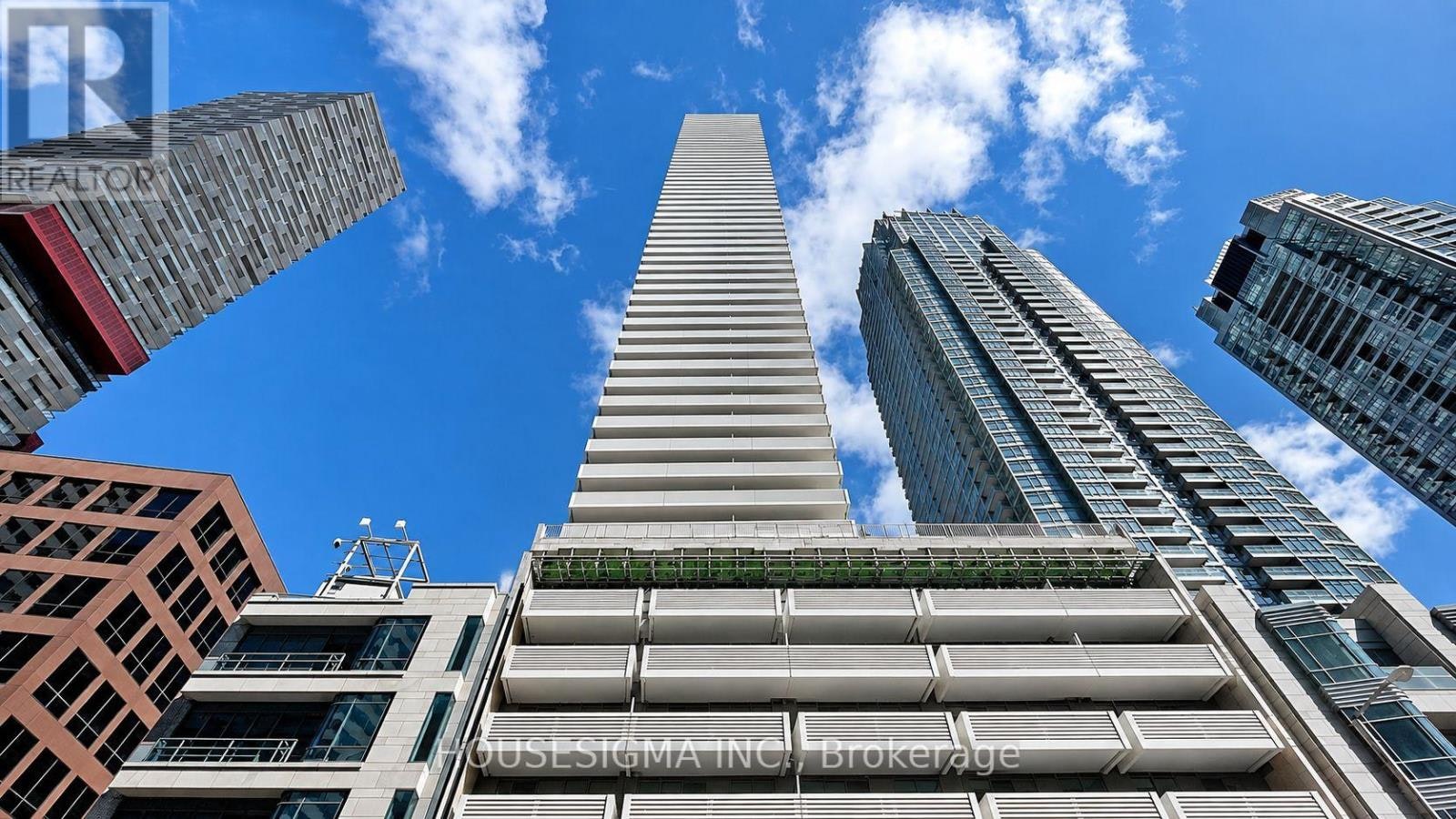 3705-2221 Yonge Street, Toronto, ON, M4S 2B4