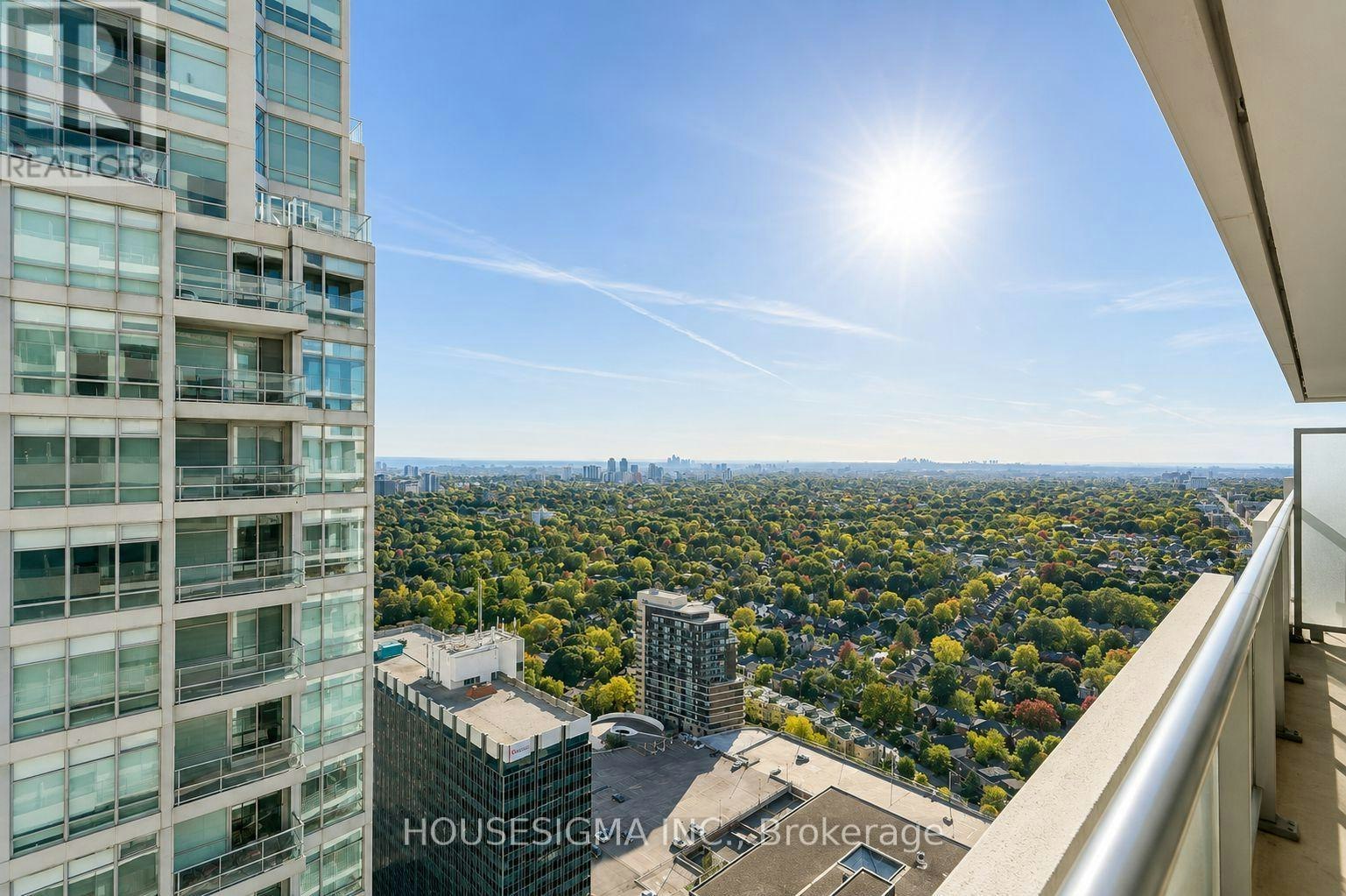 3705-2221 Yonge Street, Toronto, ON, M4S 2B4 - 11
