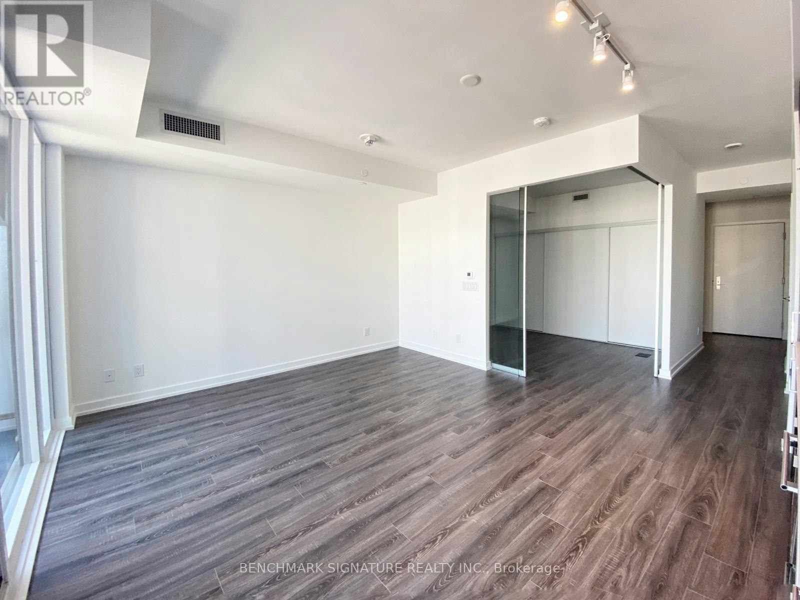 1722-20 Edward Street, Toronto, ON, M5G 1C9 - 3