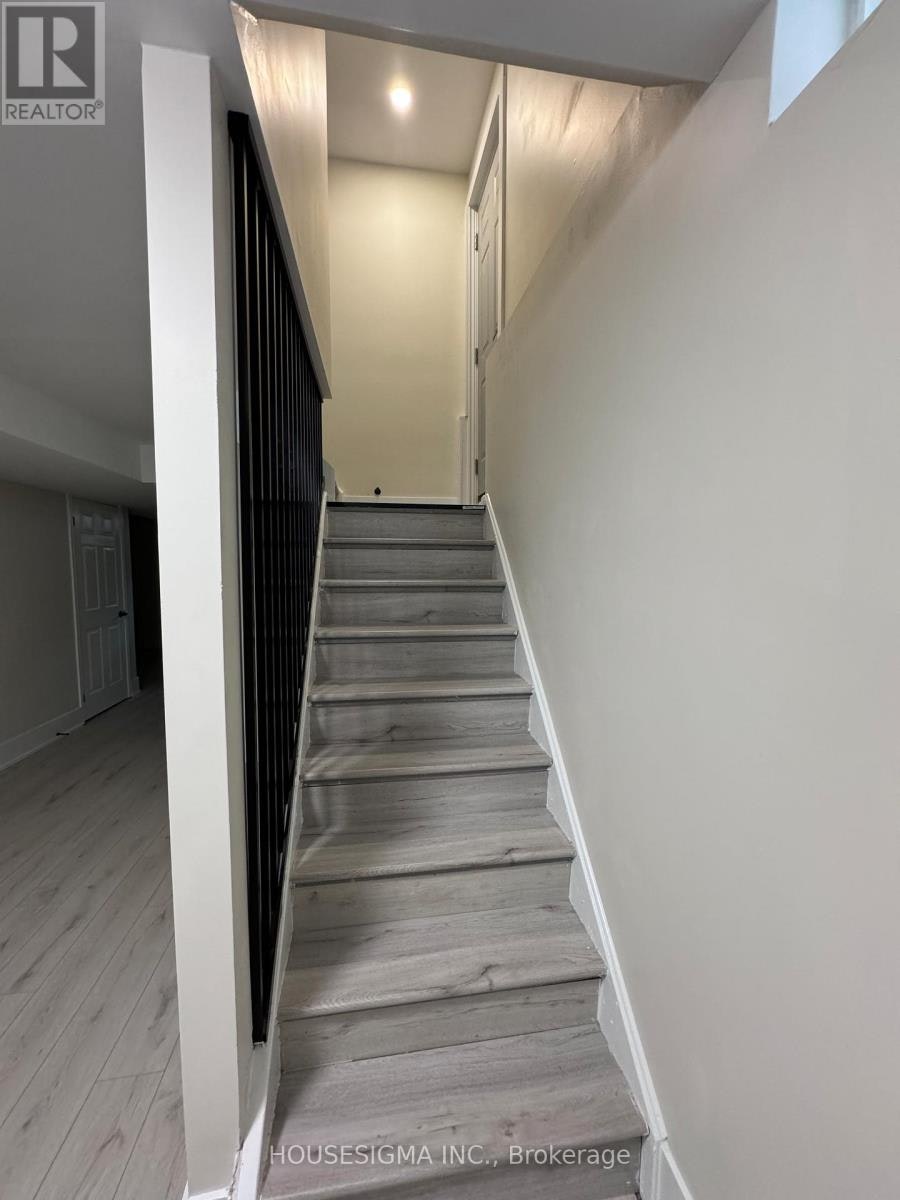 35 Asterwind Crescent, Brampton, ON, L6R 1V8 - 14