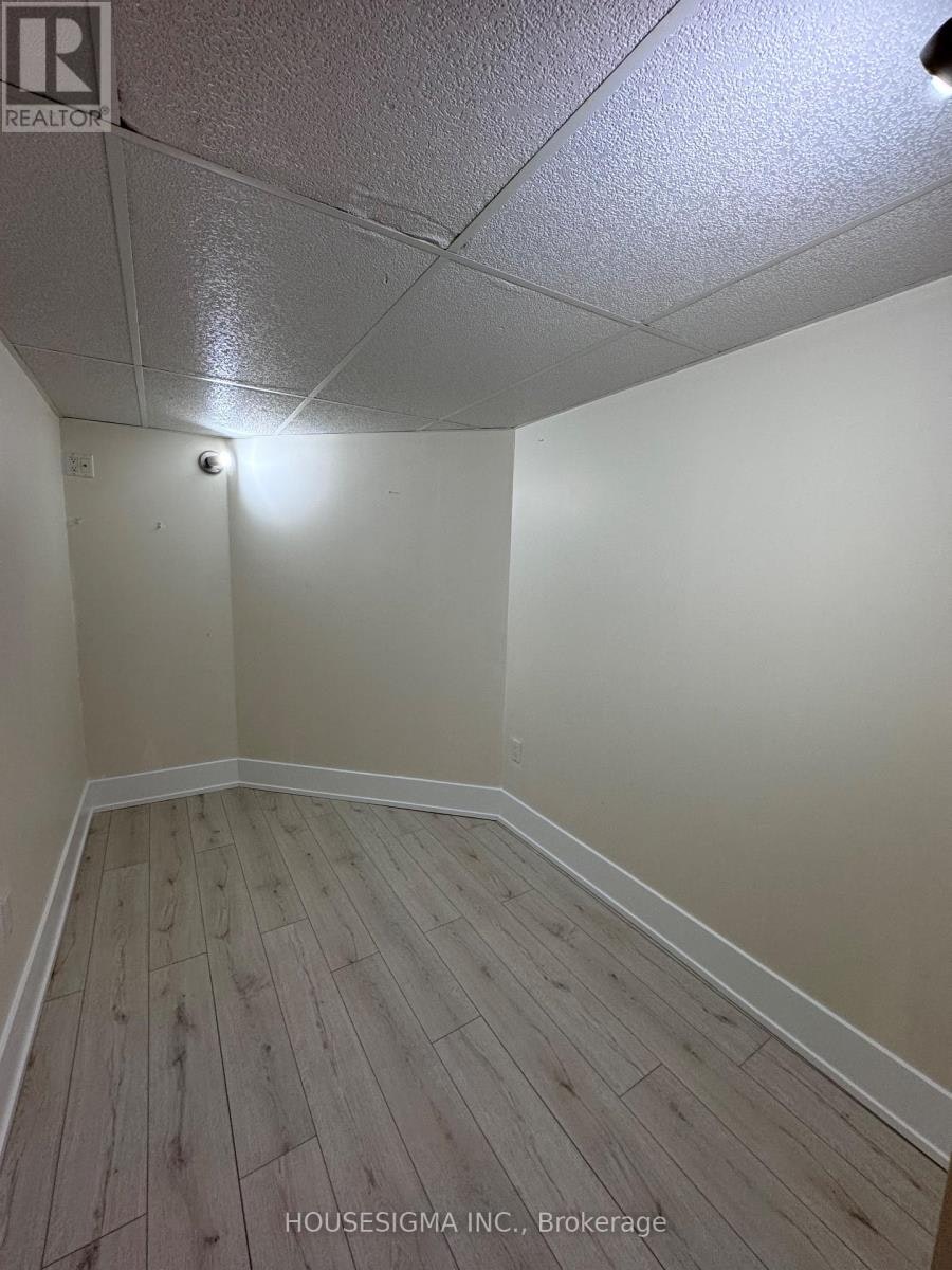 35 Asterwind Crescent, Brampton, ON, L6R 1V8 - 12