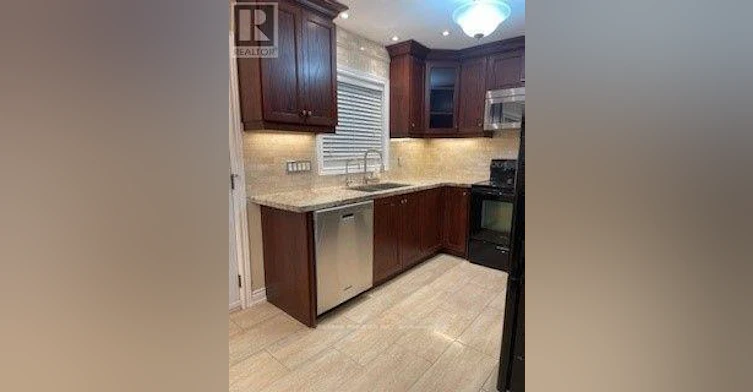 45 Lapp Street, Toronto, ON, M6N 3W5 - 7