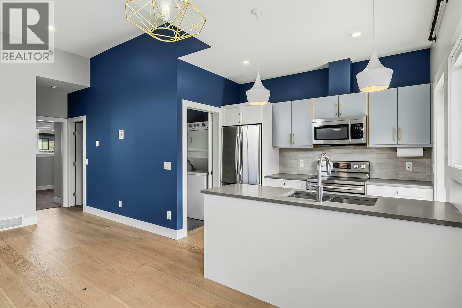 1-726 Coopland Crescent, Kelowna, BC, V1Y 2V1
