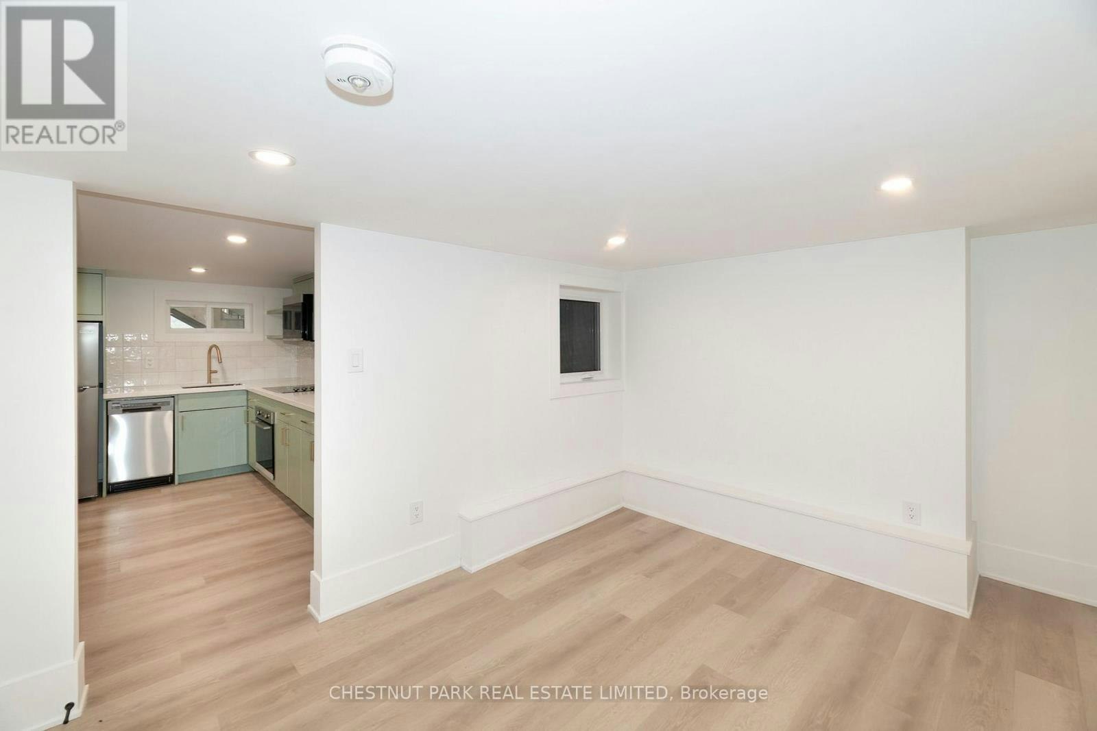 LOWER-1105 Queen Street, Toronto, ON, M4M 1K7 - 5