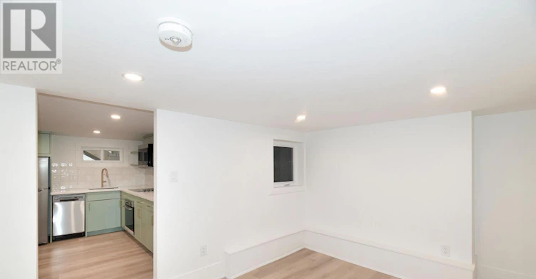 LOWER-1105 Queen Street, Toronto, ON, M4M 1K7 - 5