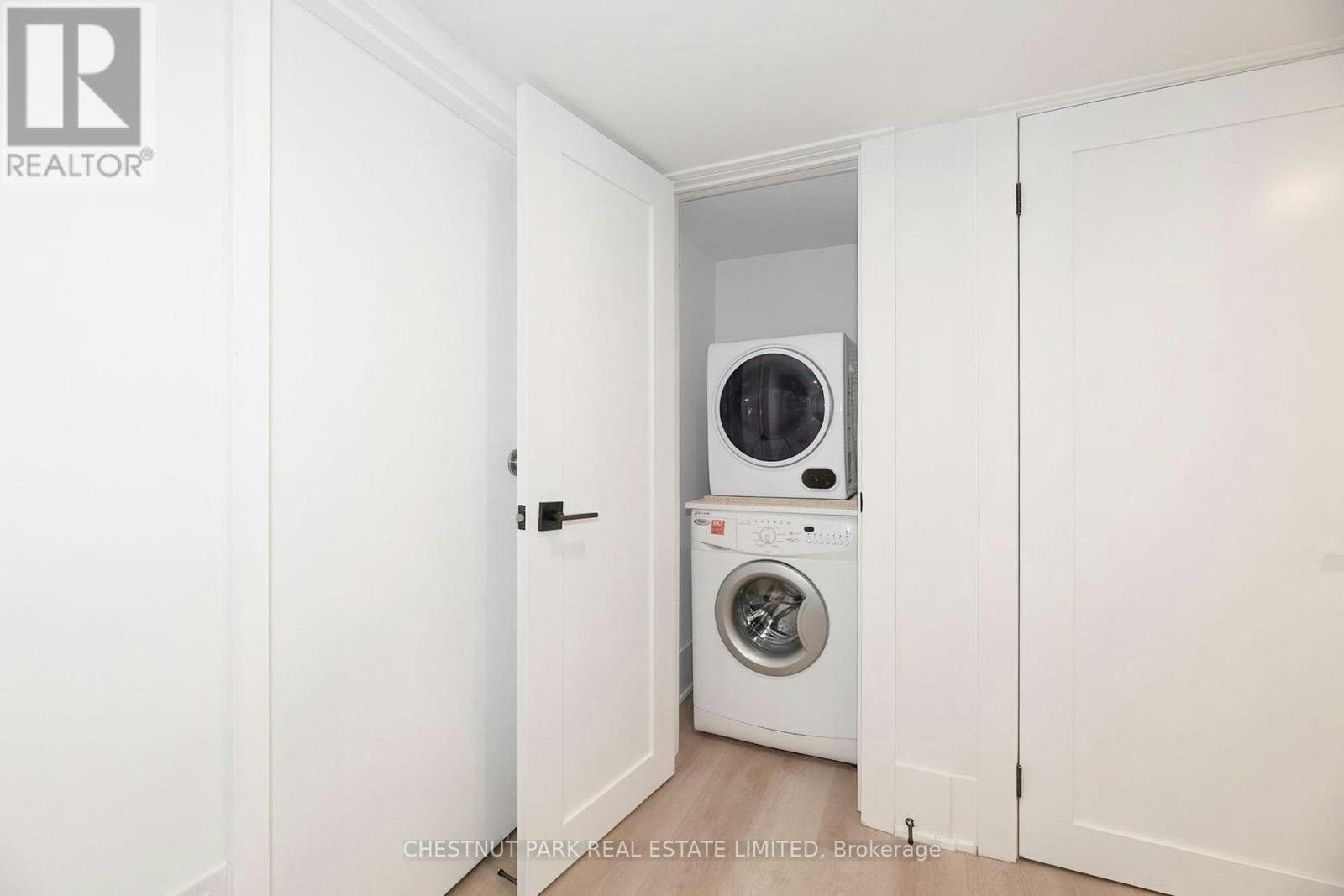 LOWER-1105 Queen Street, Toronto, ON, M4M 1K7 - 11