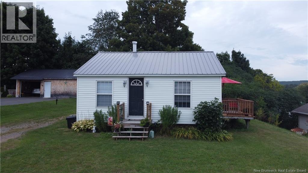 22 Todd Street, Nackawic, NB, E6G 1B8