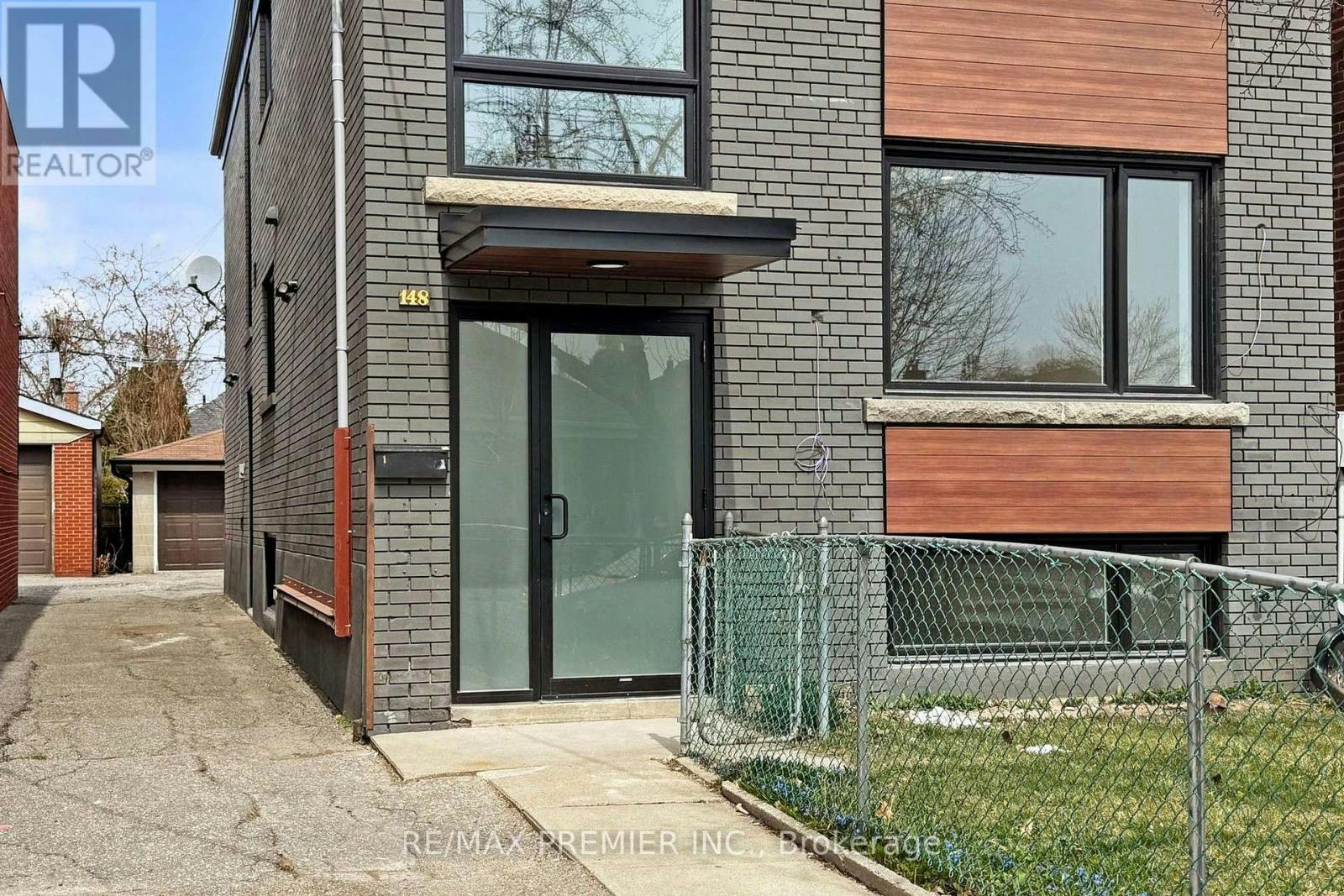 1-148 Lambton Avenue, Toronto, ON, M6N 2S9