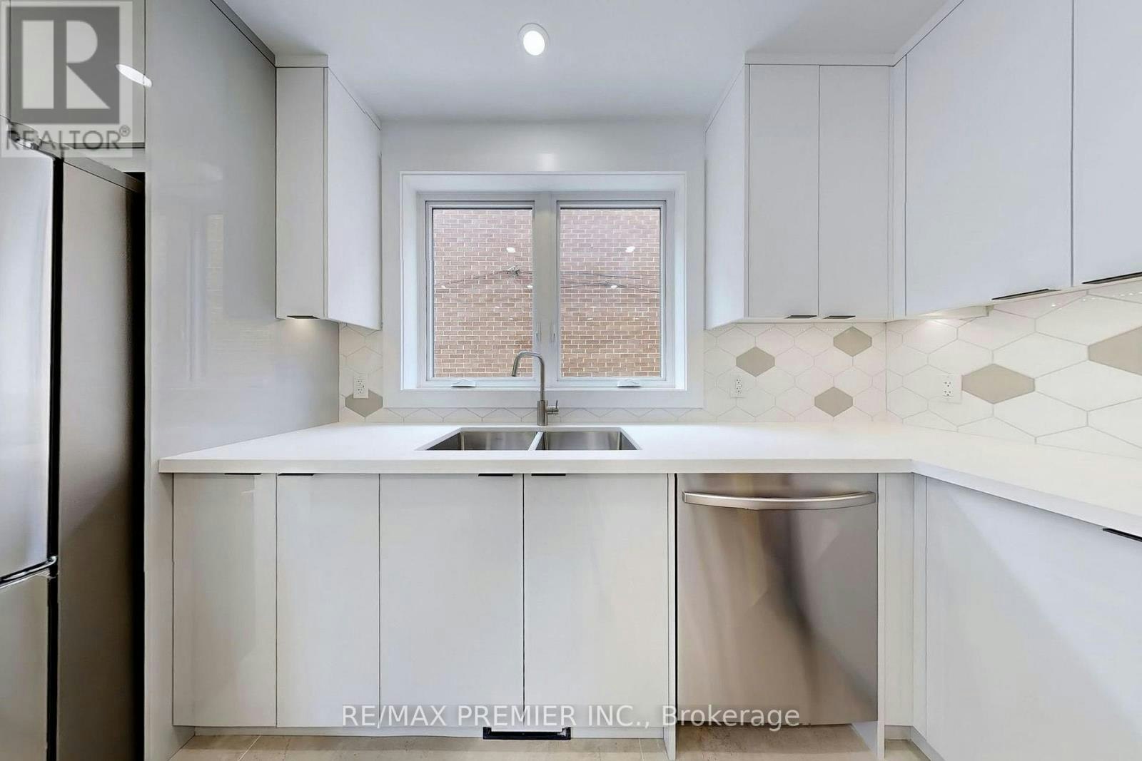 1-148 Lambton Avenue, Toronto, ON, M6N 2S9 - 7