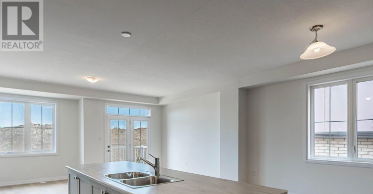 13 Central Market Drive, Cayuga, ON, N3W 0J3 - 11