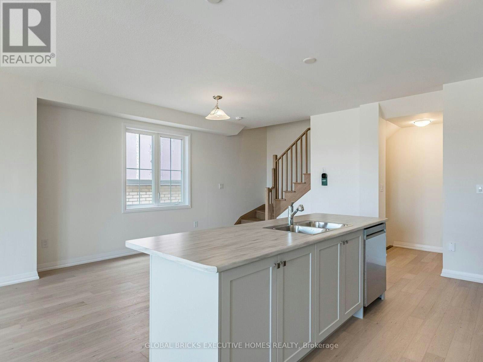 13 Central Market Drive, Cayuga, ON, N3W 0J3 - 10