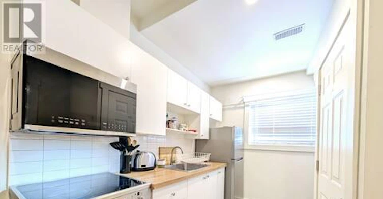 1-1064 Barton Street, Hamilton, ON, L8L 3E5