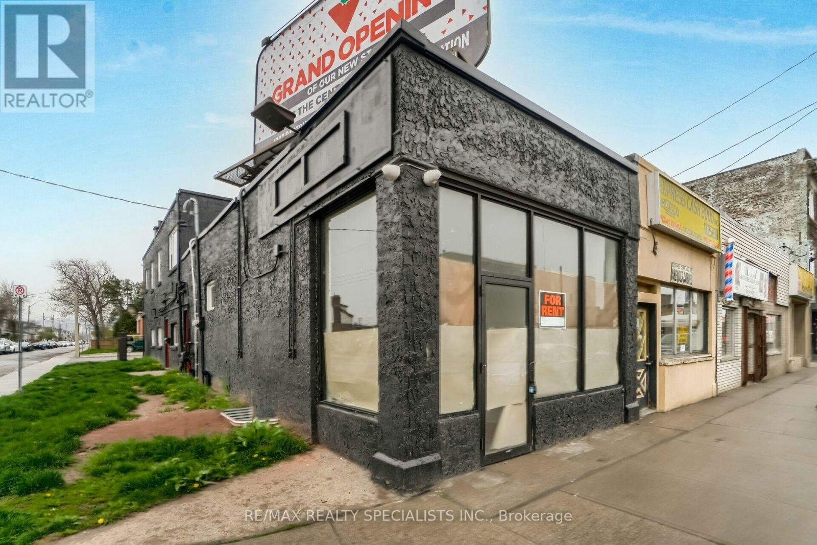 2-1064 Barton Street, Hamilton, ON, L8L 3E5