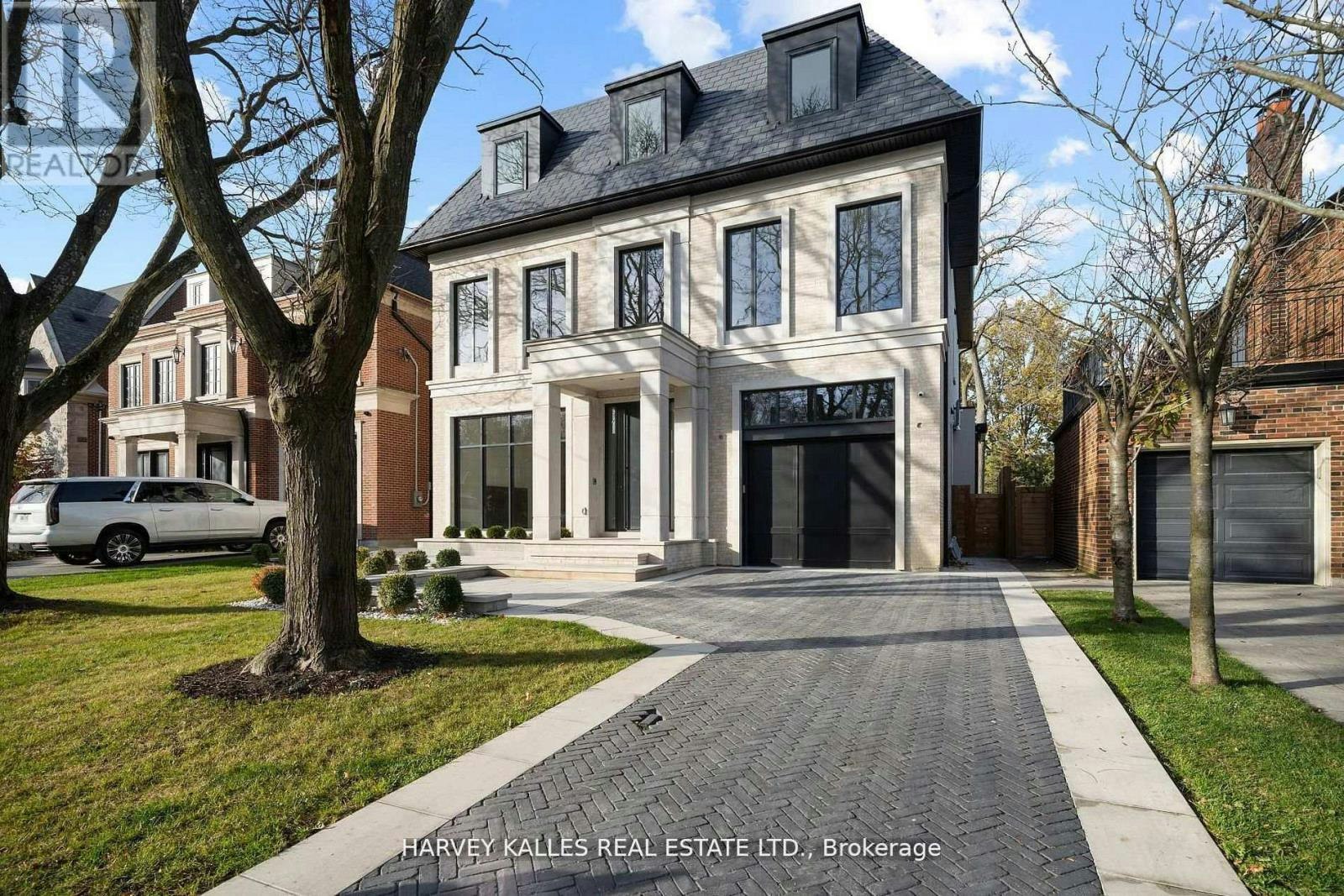 370 Glengrove Avenue W, Toronto, ON, M5N 1W5
