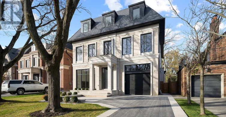 370 Glengrove Avenue W, Toronto, ON, M5N 1W5