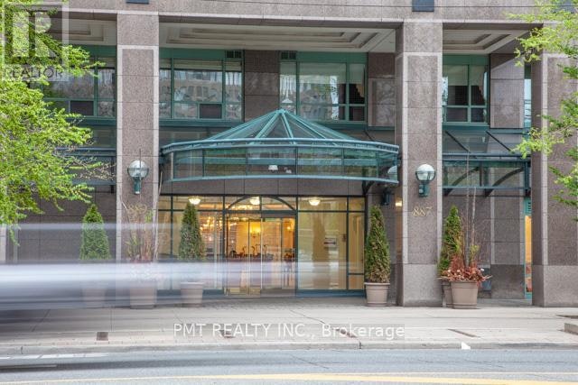 901-889 Bay Street, Toronto, ON, M5S 3K5