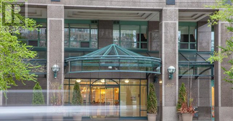 901-889 Bay Street, Toronto, ON, M5S 3K5