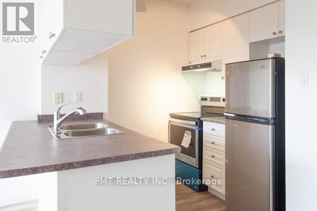 901-889 Bay Street, Toronto, ON, M5S 3K5 - 4