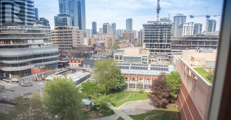 901-889 Bay Street, Toronto, ON, M5S 3K5 - 9