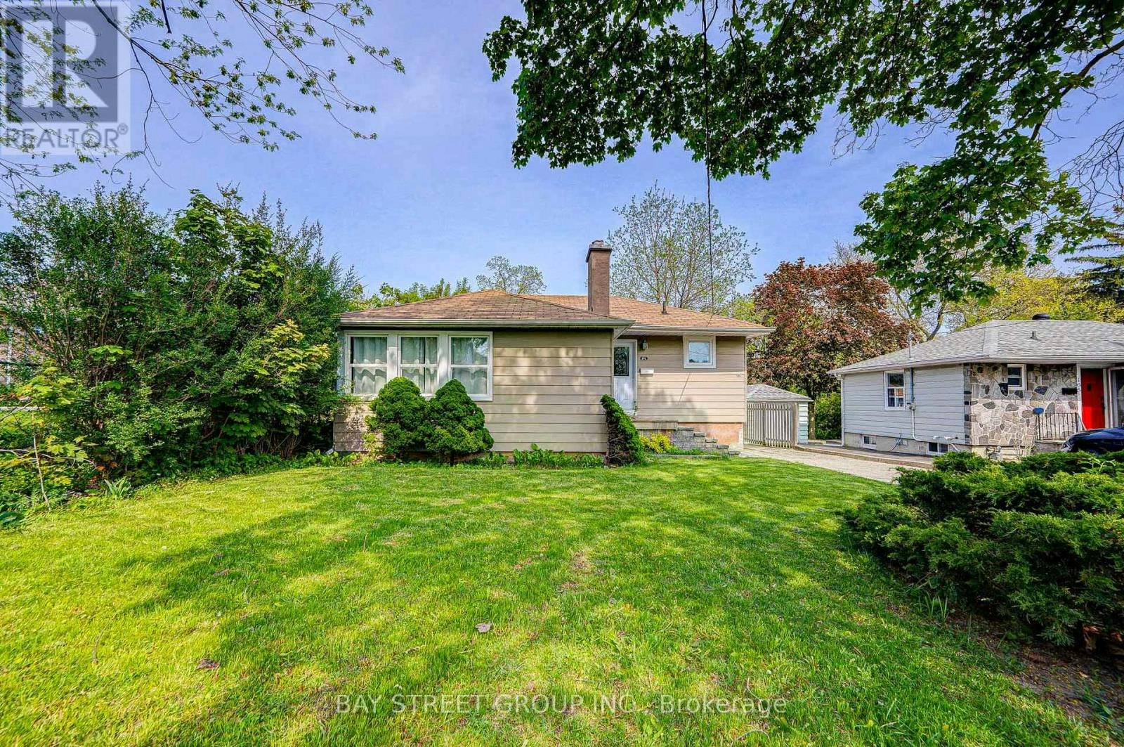 161 Church Street S, Richmond Hill, ON, L4C 1W5 - 2