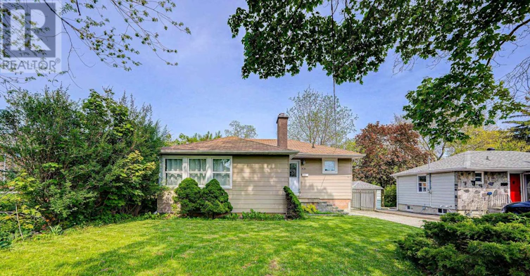 161 Church Street S, Richmond Hill, ON, L4C 1W5 - 2