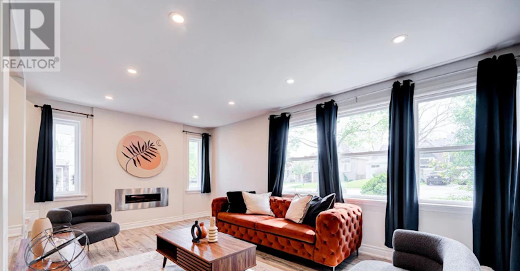 161 Church Street S, Richmond Hill, ON, L4C 1W5 - 21