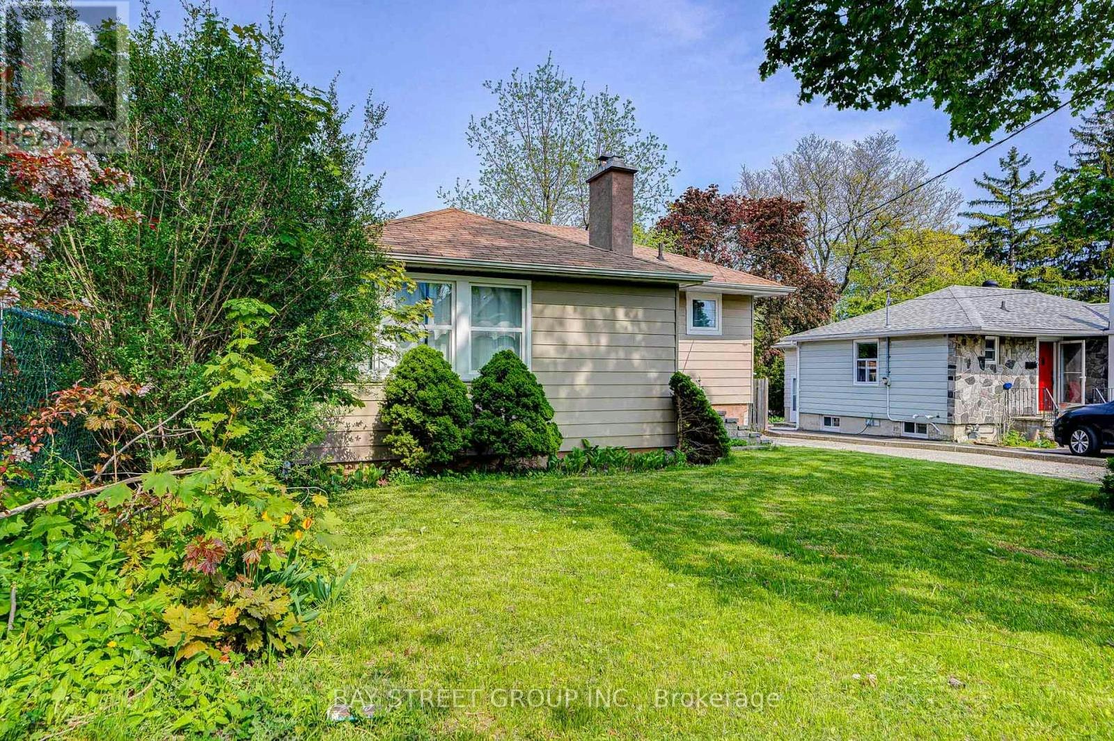 161 Church Street S, Richmond Hill, ON, L4C 1W5