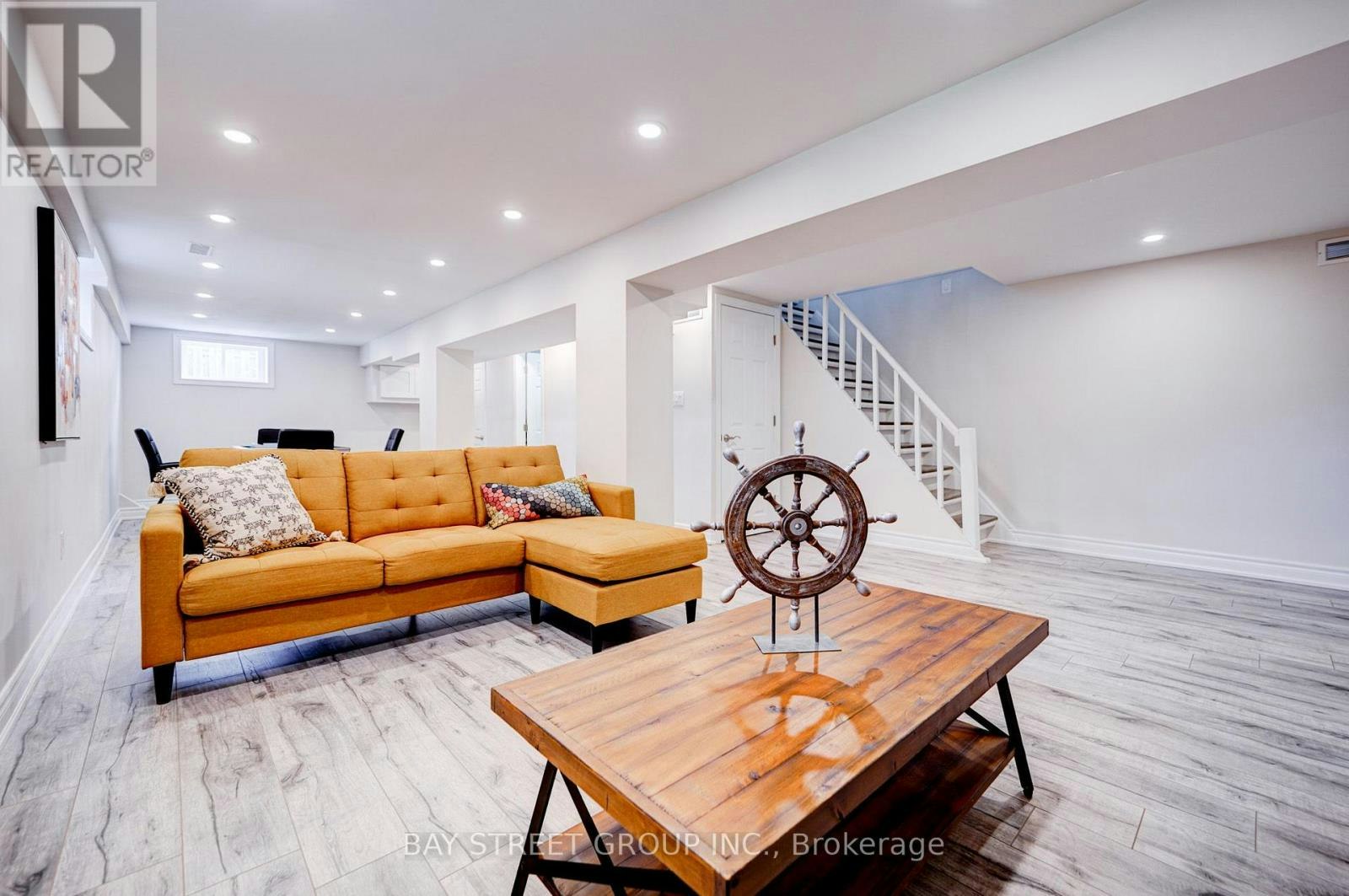 161 Church Street S, Richmond Hill, ON, L4C 1W5 - 32