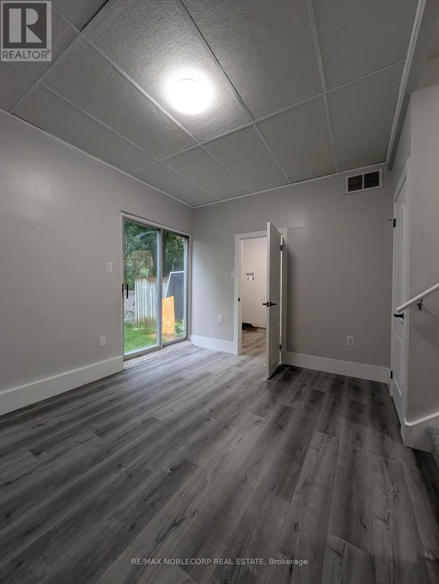 LOWER-59 Scott Crescent, Barrie, ON, L4N 4W2 - 4