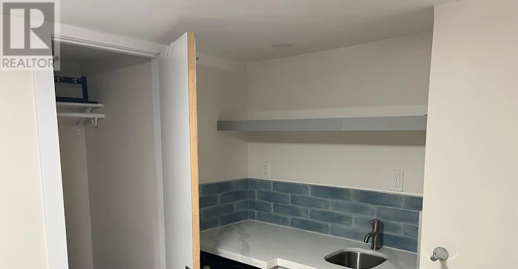 BSMT-172 High Park Avenue, Toronto, ON, M6P 2S4 - 19