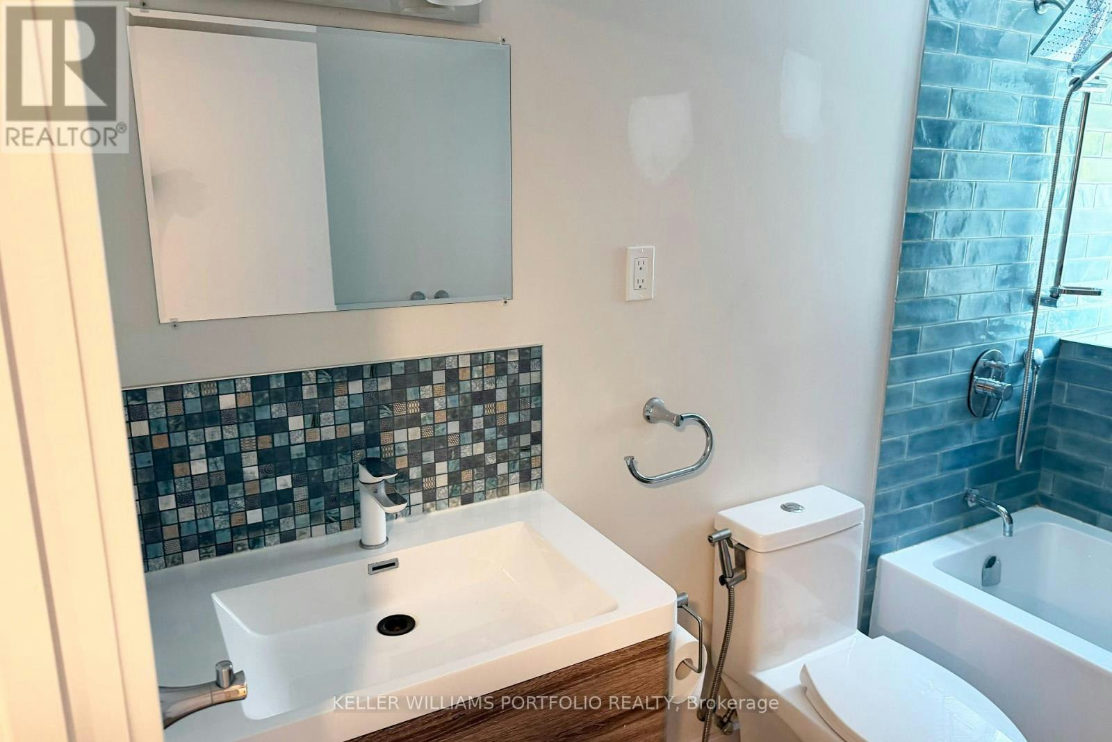 BSMT-172 High Park Avenue, Toronto, ON, M6P 2S4 - 14