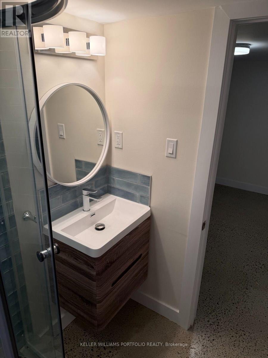 BSMT-172 High Park Avenue, Toronto, ON, M6P 2S4 - 22